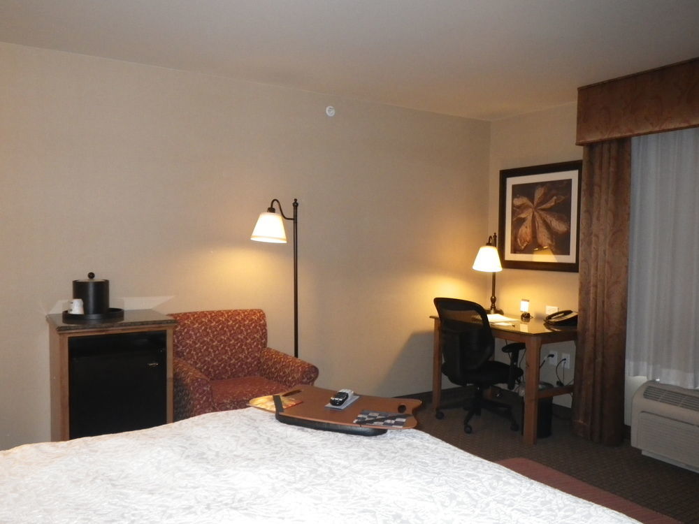 Hampton Inn & Suites Buffalo Exterior photo